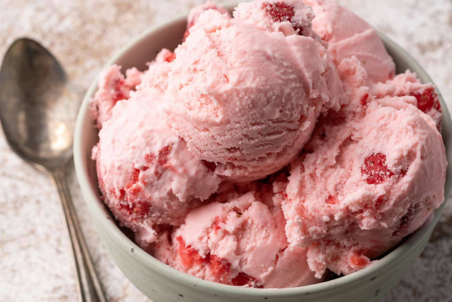 Strawberry Icecream-ItsBen LifeStyle